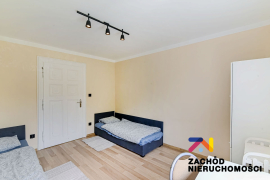 Lokal użytkowy 117m2 w budynku przy Szpitalu